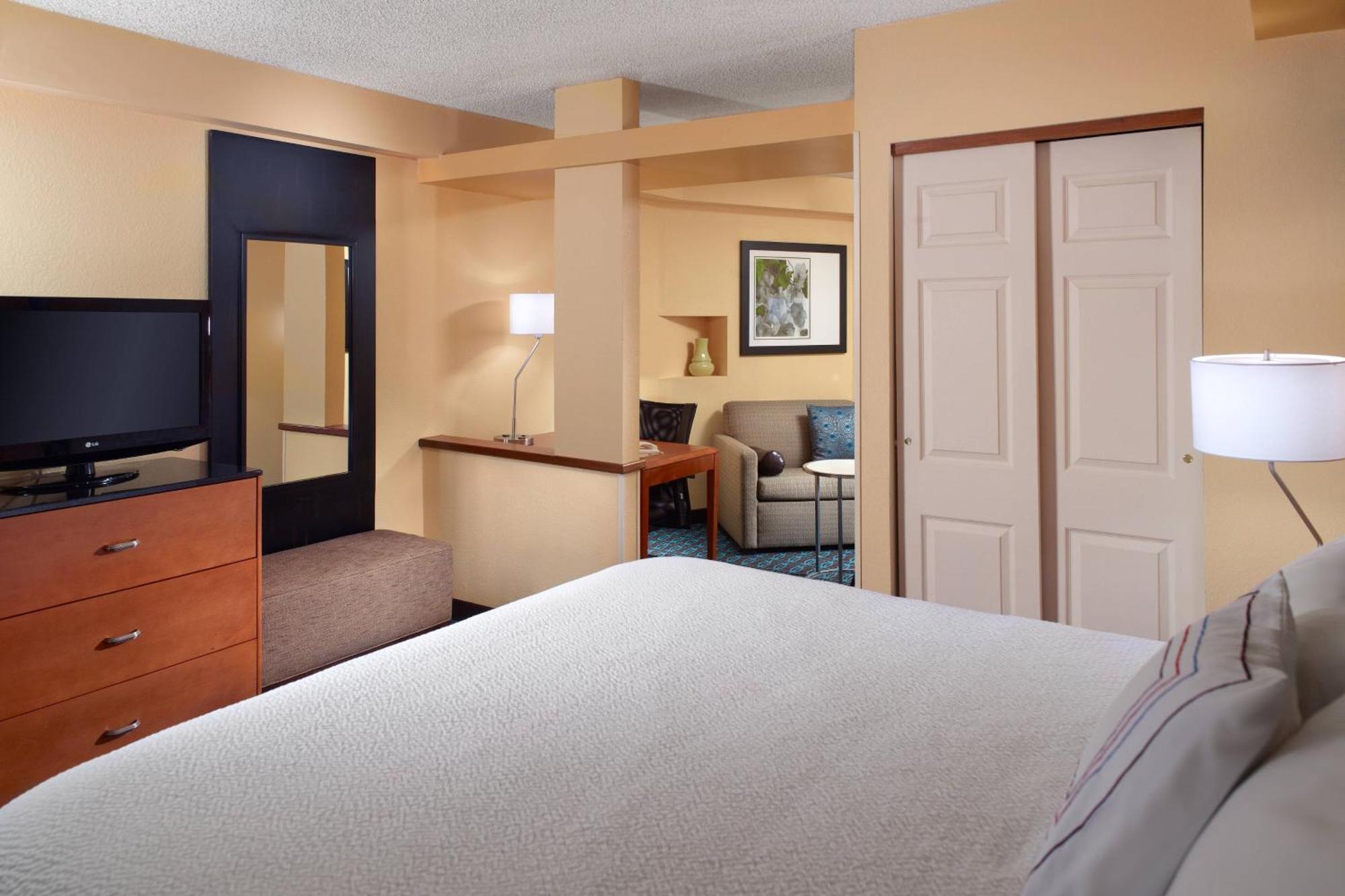 Fairfield Inn & Suites Кларксвілл Екстер'єр фото