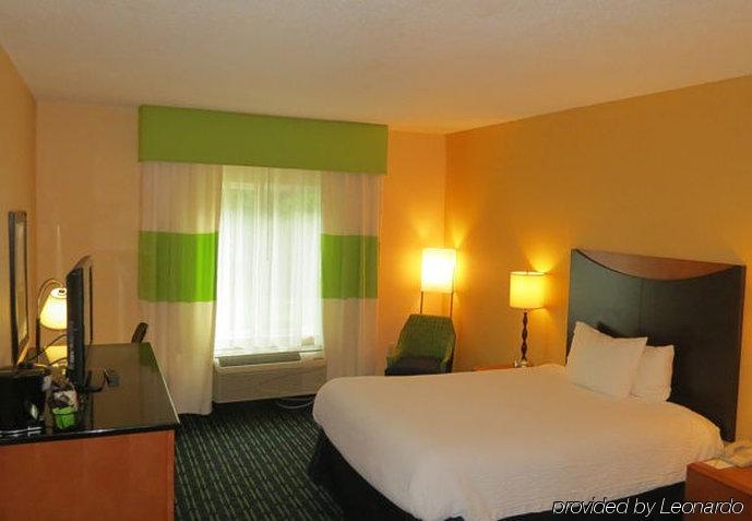 Fairfield Inn & Suites Кларксвілл Екстер'єр фото