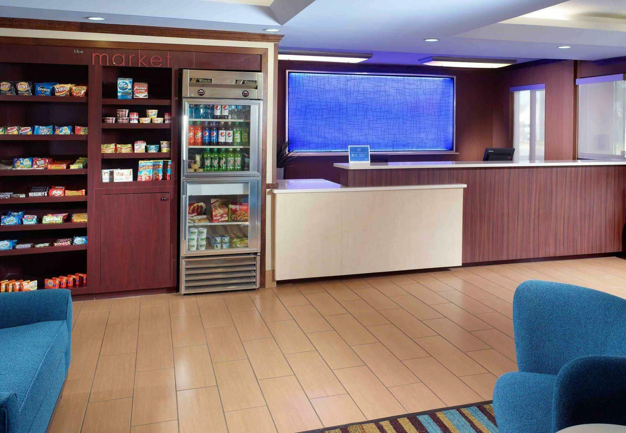 Fairfield Inn & Suites Кларксвілл Екстер'єр фото